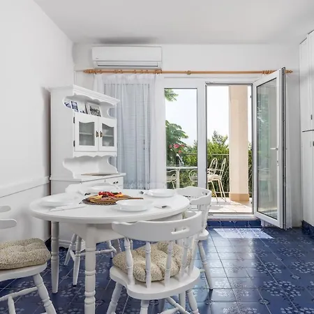 Apartments More Apartament *