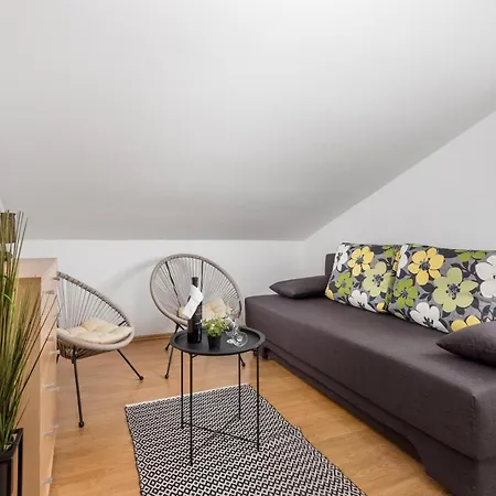 Apartments More Apartament Klenovica