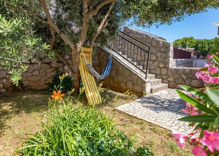 アパート Apartments More