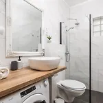 Apartments More * كلينوفيتسا