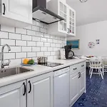Apartments More شقة *