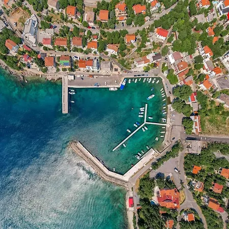 Apartments More * Klenovica