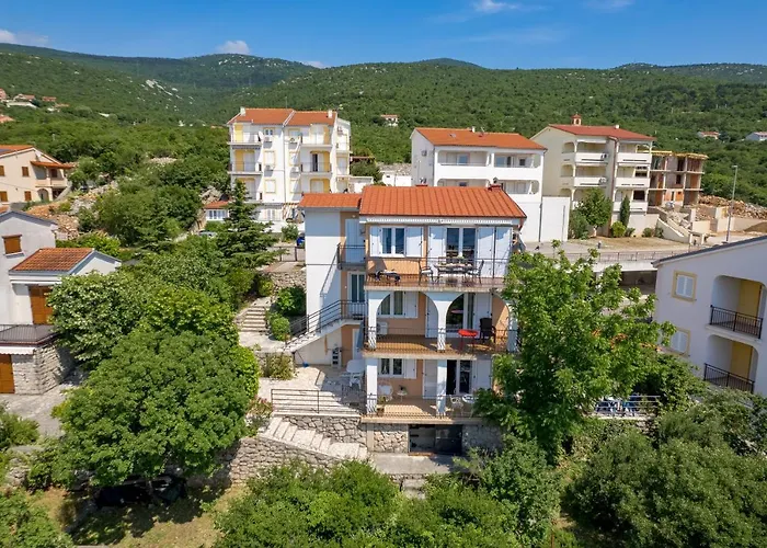 Apartments More * Klenovica