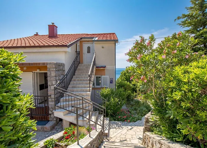 Apartment Apartments More *